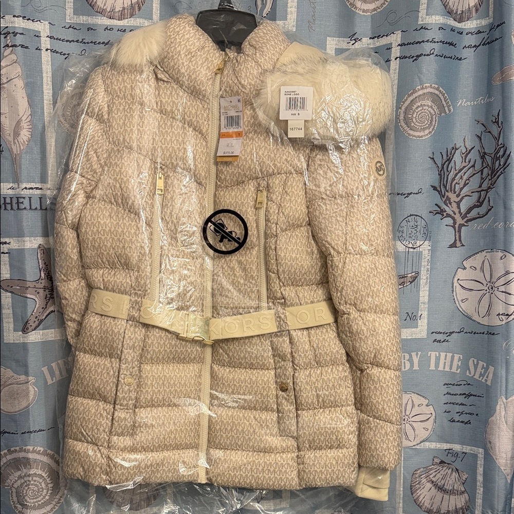 Michael Kors Women's Cream Puffer Jacket with Gold Accents
